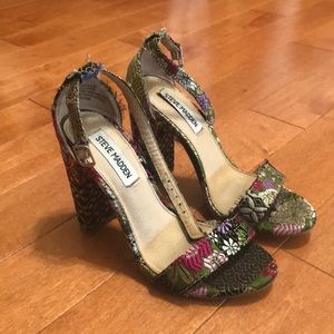 Steve Madden floral heels